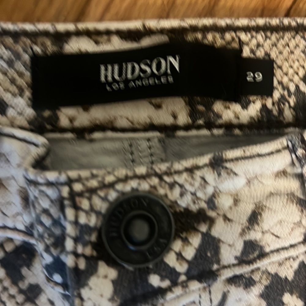 Women’s Hudson Barbara Super Skinny snakeskin print jeans Size 29 Dk Brown Cream - Picture 9 of 13